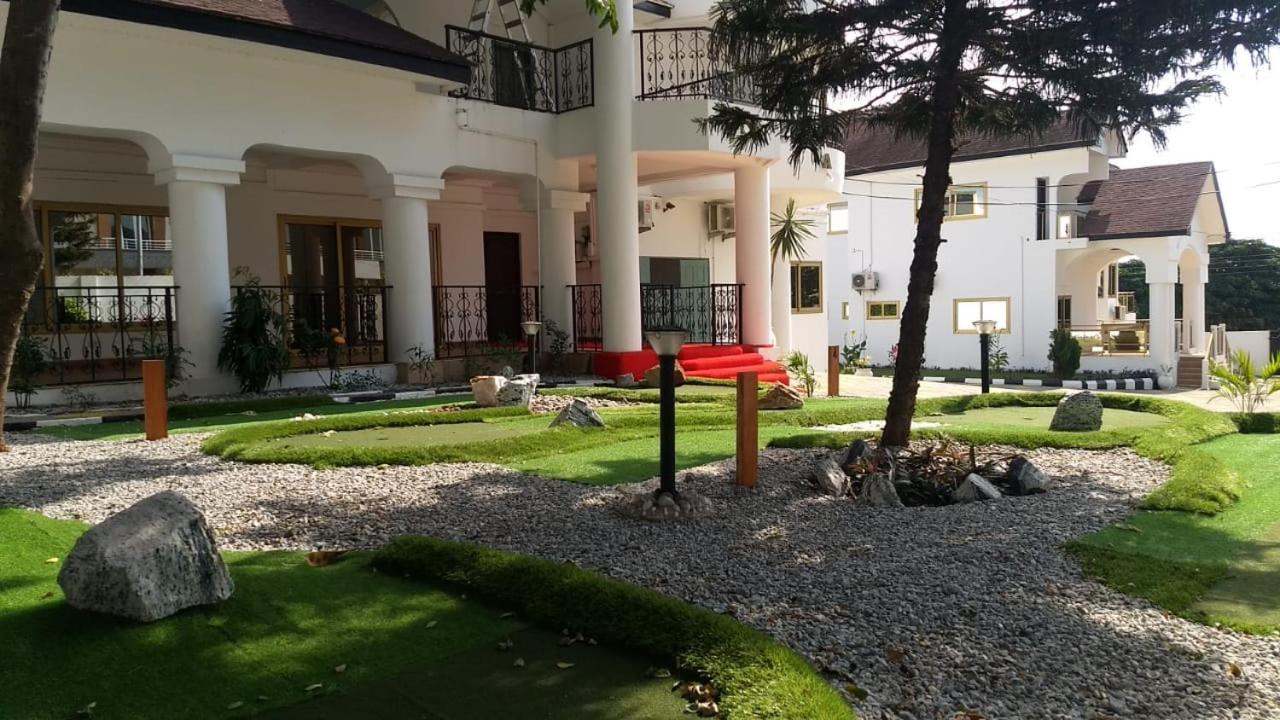 The Winford Boutique Hotel Airport Аккра Экстерьер фото